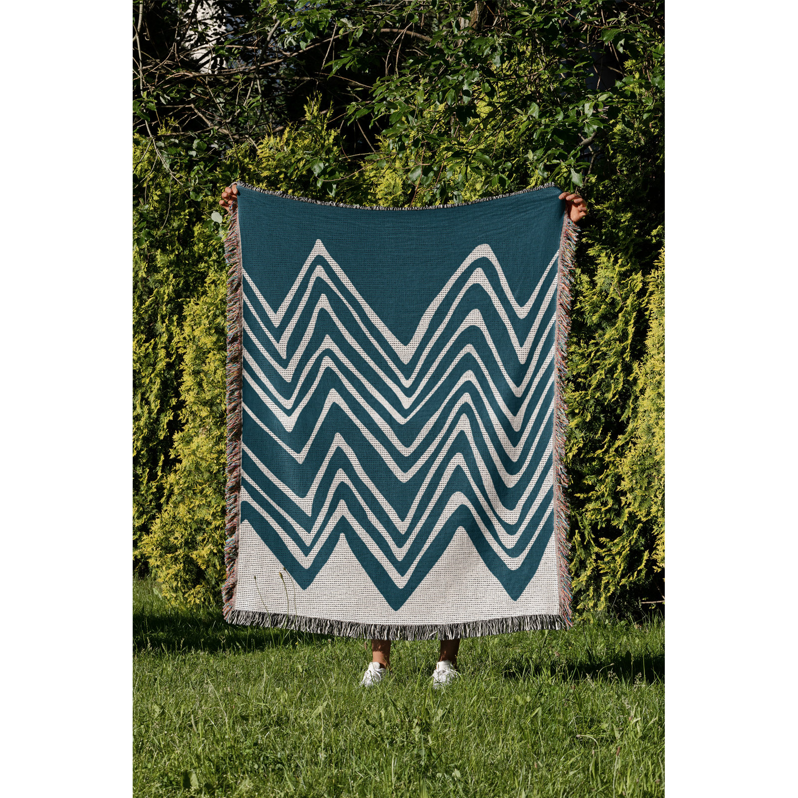 Addai Abstract Triangle Pattern Blanket , 50" H x 60" W Throw, Teal