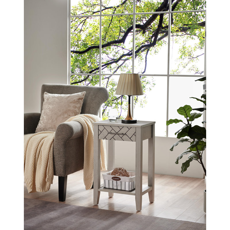 Table de bout en bois avec rangement, deux tablettes inférieures et tiroir