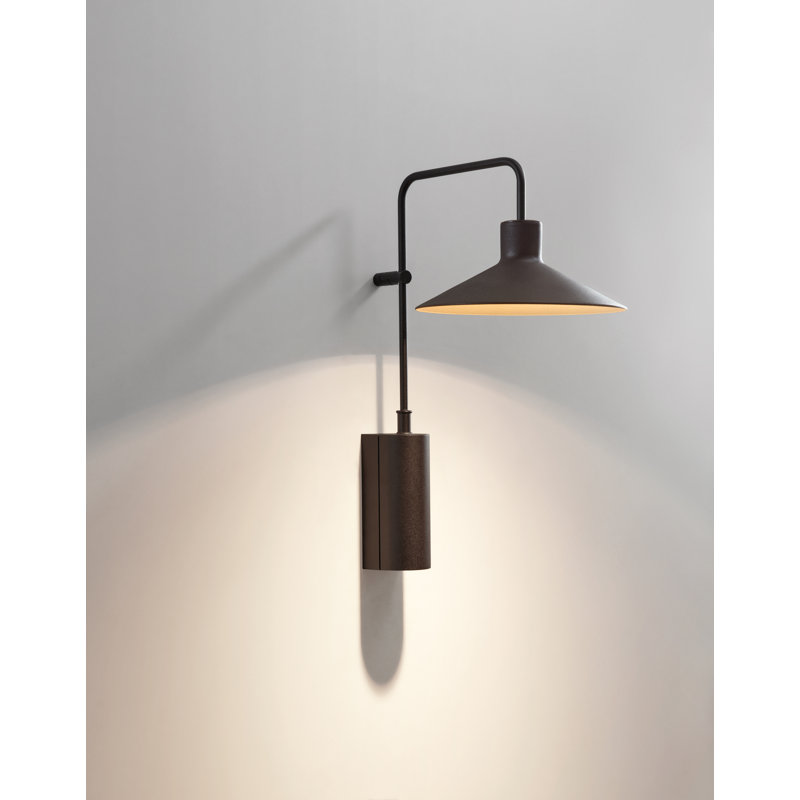 Platet 1 - Light LED Armed Sconce, Black