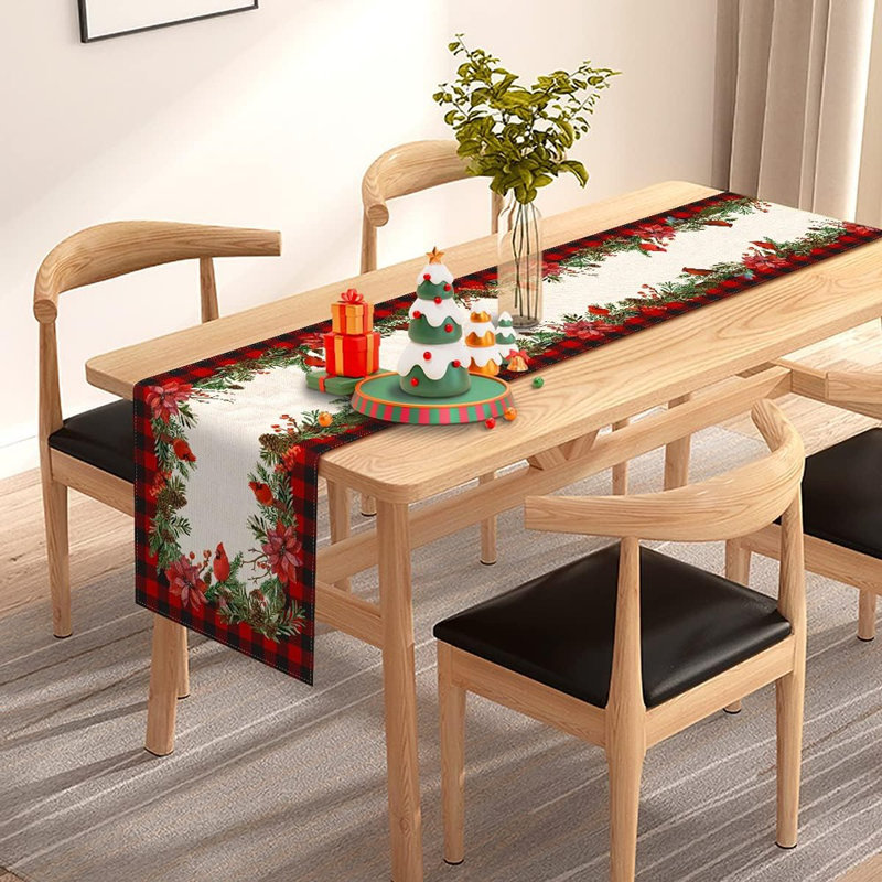 Chemin de table de Noël Cardinal Buffalo à carreaux, poinsettia, houx, Noël, vacances d'hiver, cuisine, salle à manger, décorations pour la maison (13 po x 72 po)