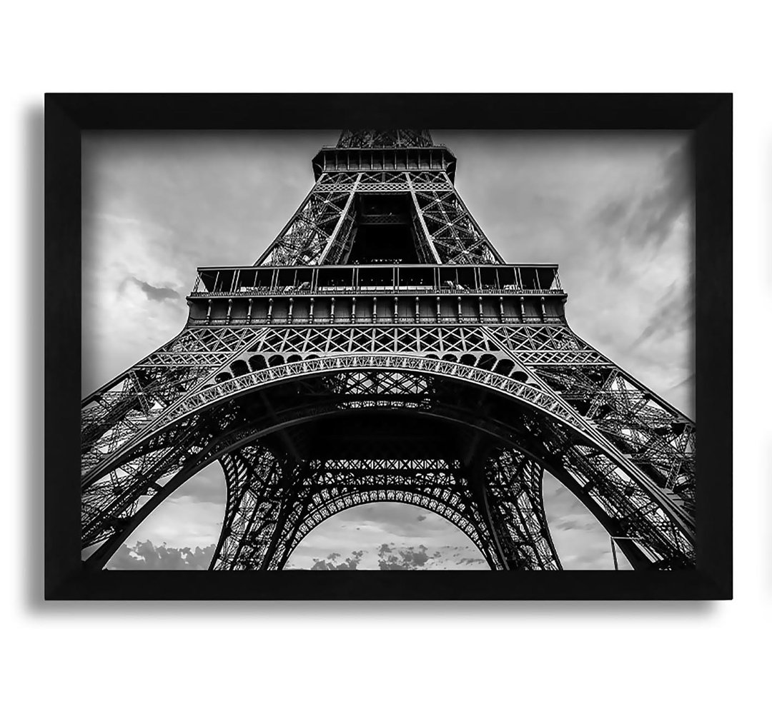 Gerahmtes Leinwandbild Eiffel Tower Close up 2