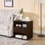 Table de chevet moderne en rotin de style Mid-Century avec station de charge, ports USB et trou de sortie