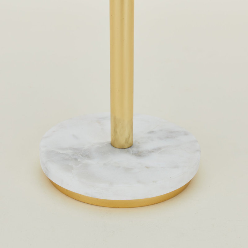 Simple Paper Towel Holder