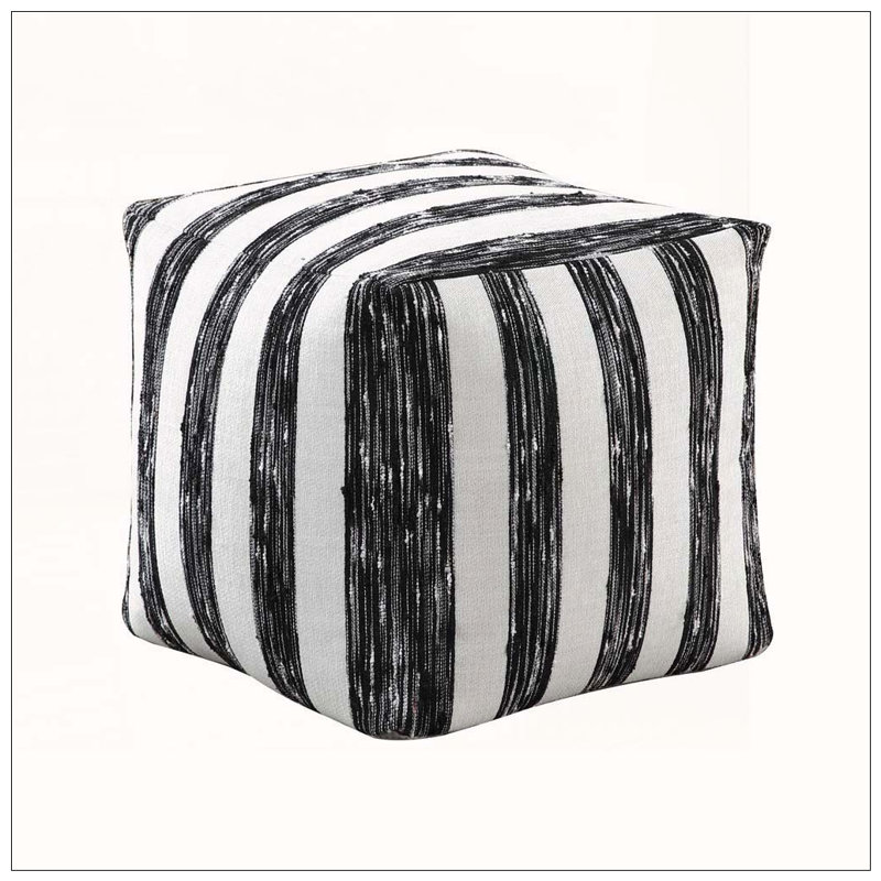 Pouf carré en jacquard avec fond antidérapant, Black Striped