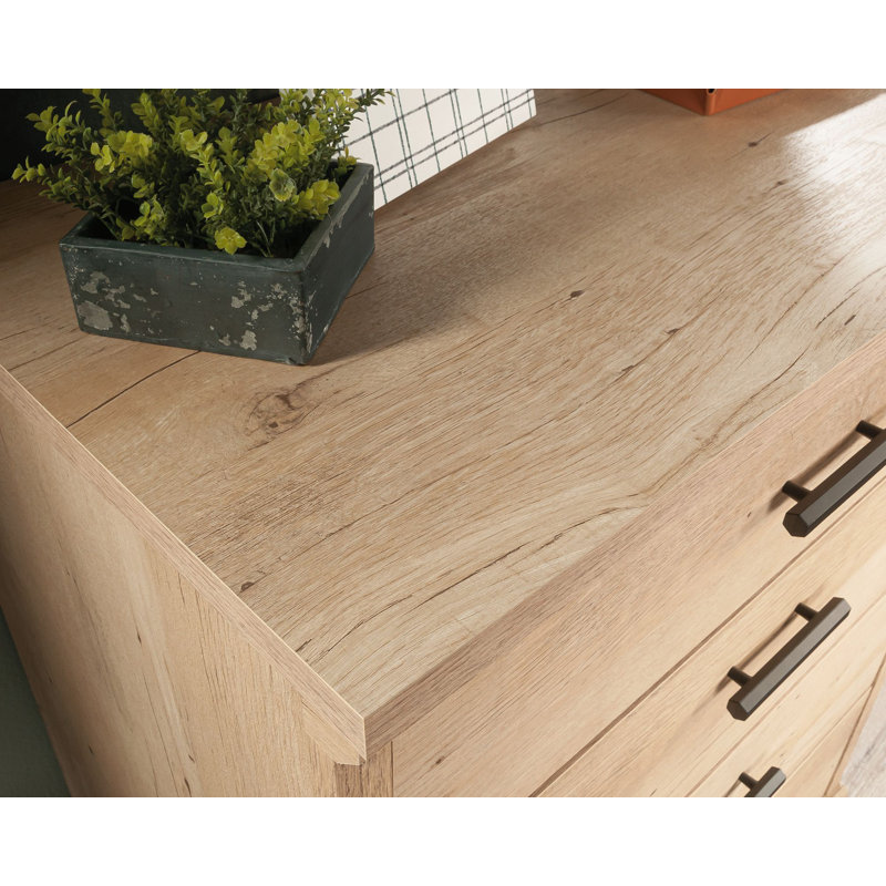 Aspen Post 33.54'' W 4 - Drawer Dresser
