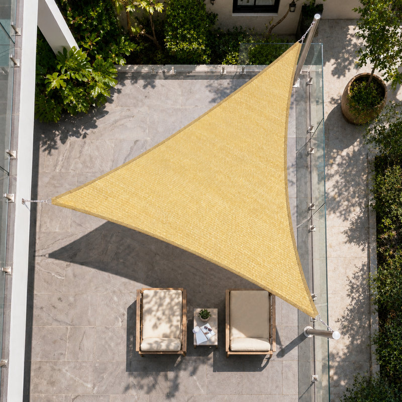 Voile d'ombrage triangulaire Royal Shade avec treuil d'installation, 16 pi x 16 pi x 16 pi, Beige