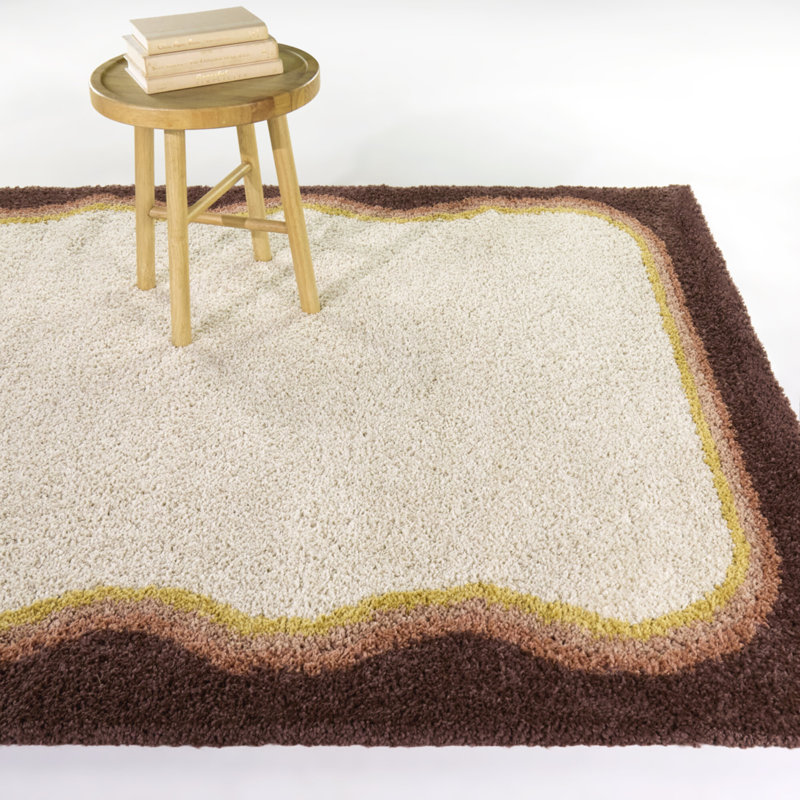 Tapis à poil long bordé de vin Feinman, Rectangle 5 pi 3 po x 7 pi