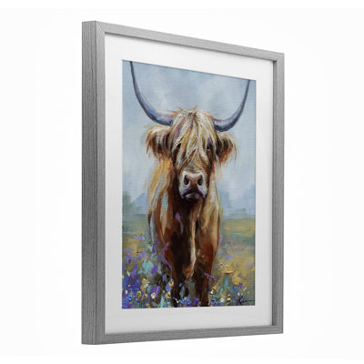 «Highland Cow with Daubed Flowers», reproduction encadrée sous verre, design par Lindsay Kivi Fine Art