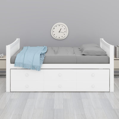 Space-Saving Daybed with Trundle Bed Drawers