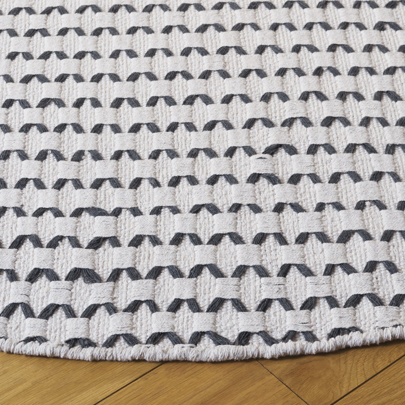 Chevron Hand Woven Cotton Area Rug, Round 6'