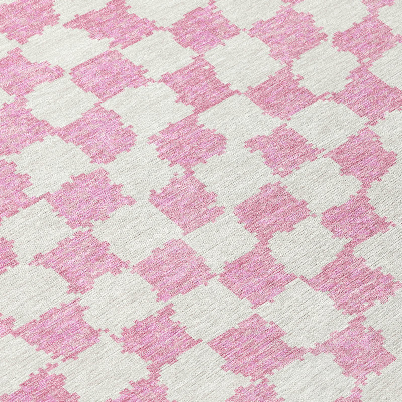 Machine Washable Indoor/Outdoor Xhevrie Pink Rug, Round 8'