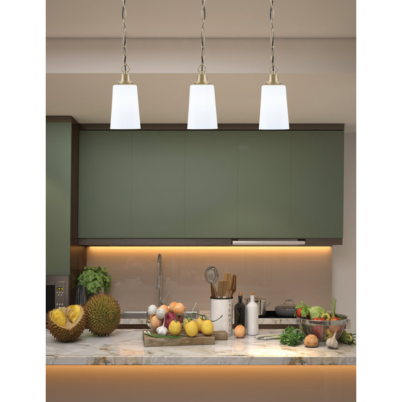 Luminaire suspendu Robinson en verre opale blanc H 4,5 po x l 6,5 po