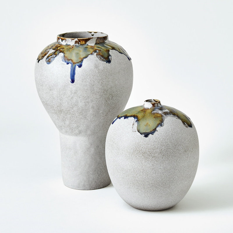 Vase de table en céramique / porcelaine, Hauteur totale - 9,75 po