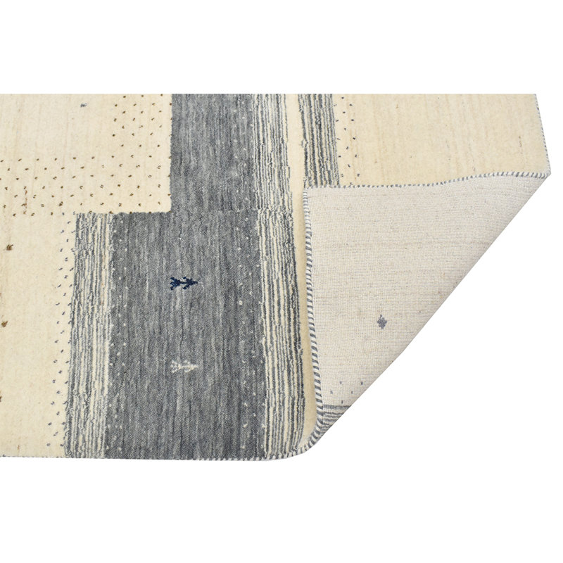 Wool Area Rug in Gray, Rectangle 6' x 9'