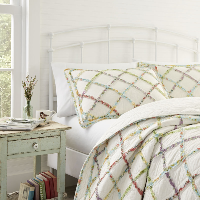 King White Cotton Reversible Quilt Set with Ruffle Design