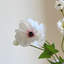 Ornements de fleurs simulées