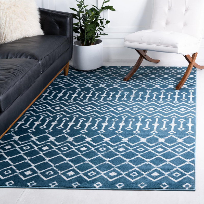 Balanger Geometric Indoor Rug, Rectangle 5'3" x 8'