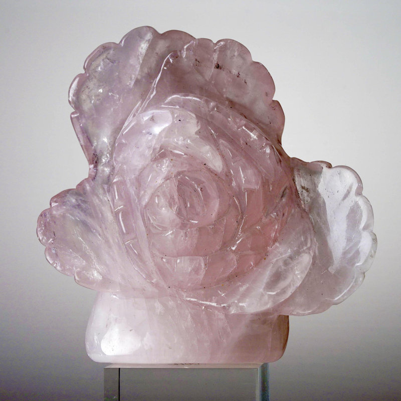 Rose de quartz ciselée à la main de Madagascar I