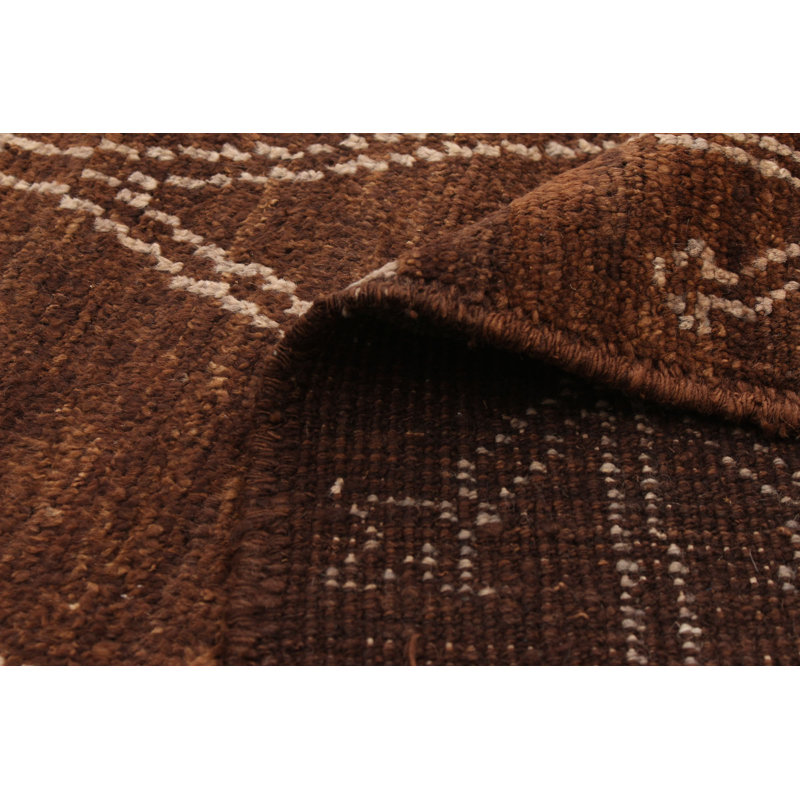 Tapis marocain brun foncé en laine nouée à la main de conception unique 5 pi 6 po x 8 pi 1 po New Age