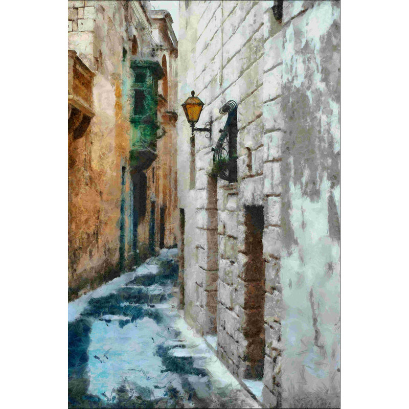 Architecture peinte en blanc, H 18 po x l 12 po