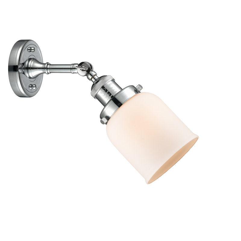 Applique murale 1 lumière 8 po Bell, Boîtier blanc mat, Chrome poli, Ampoule non incluse