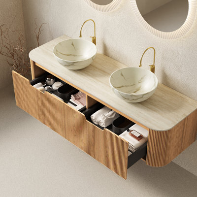 Meuble-lavabo et éviers spacieux avec grain de bois naturel de style moderne