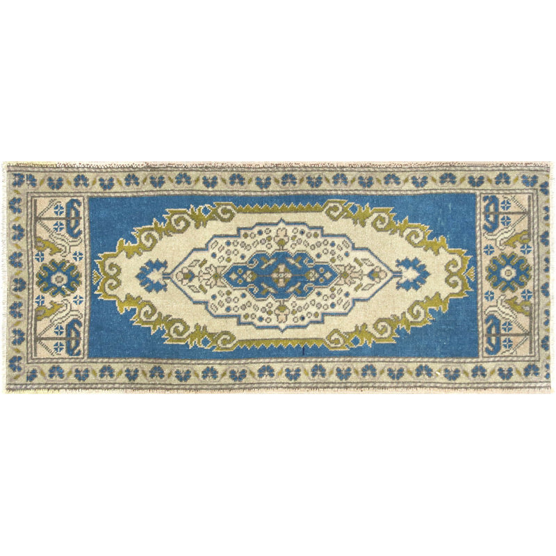 Yastic One-of-a-Kind 1'9" X 4' Area Rug
