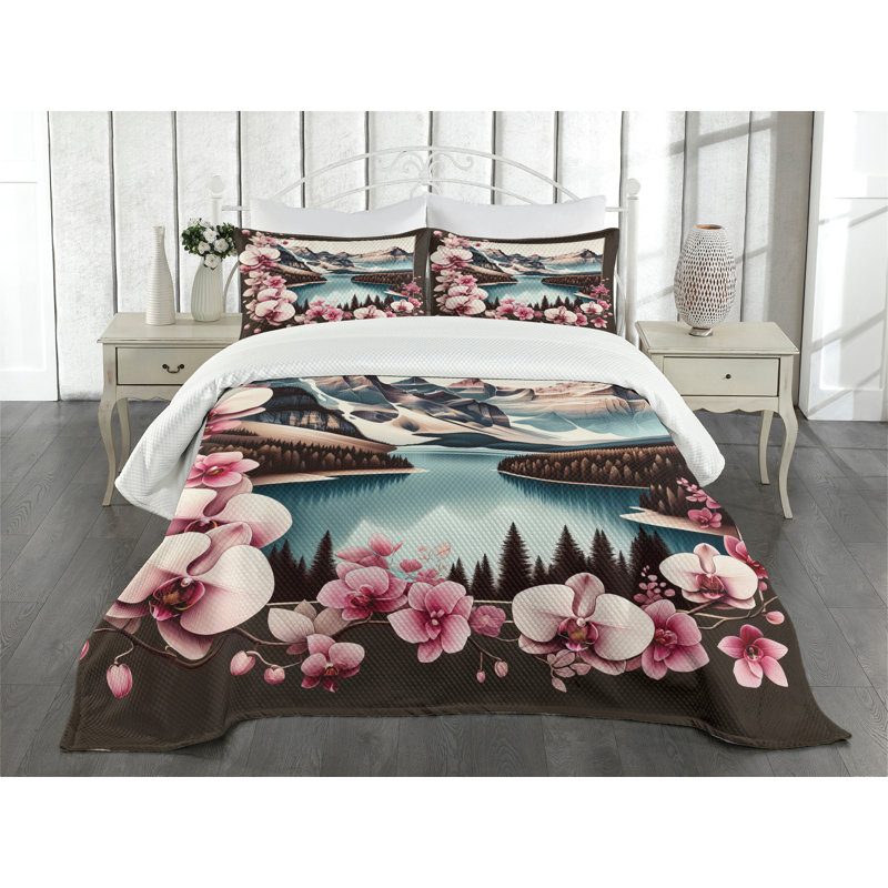Polyester Floral Coverlet, Queen Coverlet / Bedspread + 2 Standard Shams