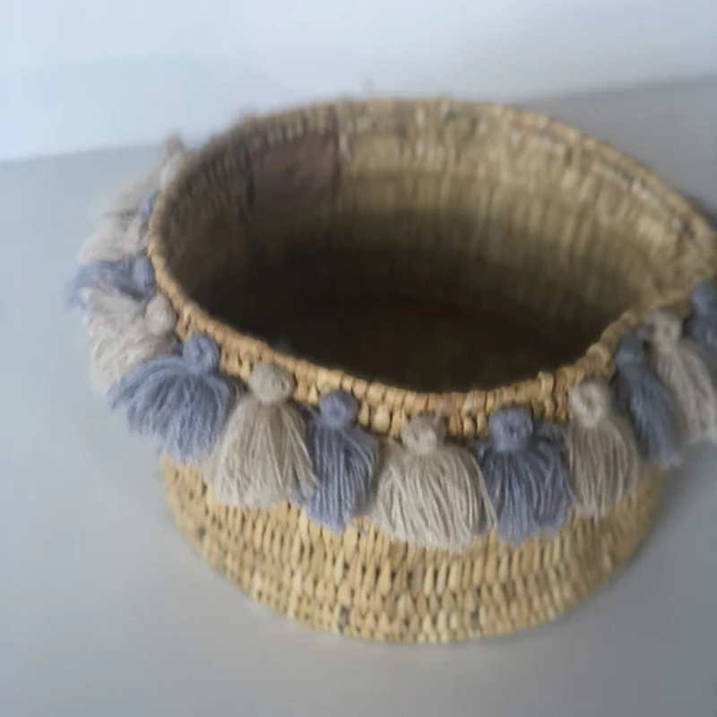 Petit panier avec pompons Séverine, Gris / Beige