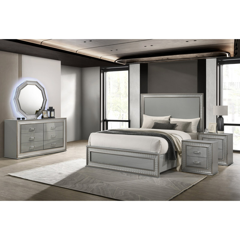 Ensemble de chambre à coucher Minardi, Cinq pièces : Lit, 2 tables de chevet, commode, m