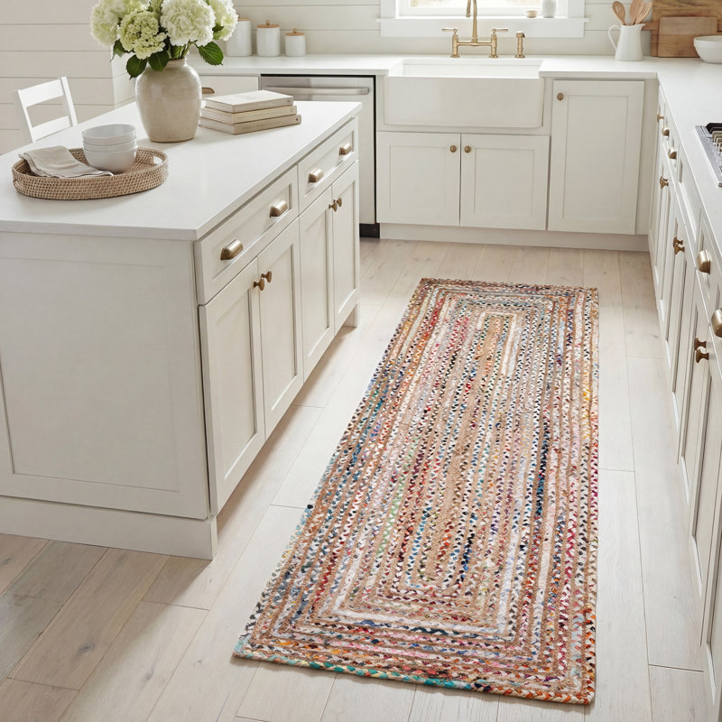 Herzig Geometric Indoor Rug, Runner 2'3" x 8'