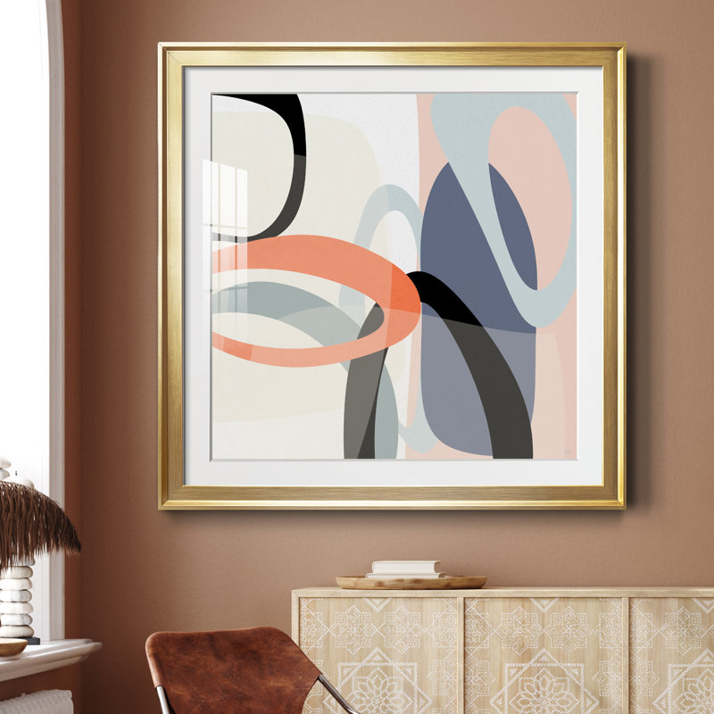 Floating on Silk II - cadre photo, impression, H 34,5 po x l 34,5 po x P 1,5 po, Papier encadré doré