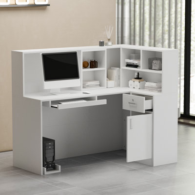 Bureau de réception en L Alyiana