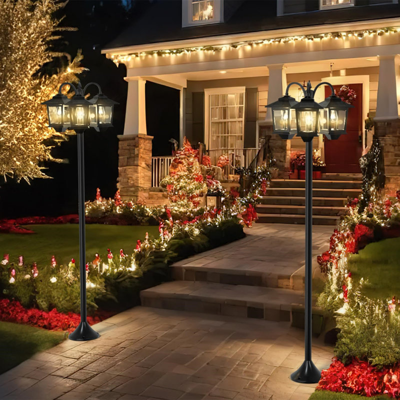 3-Head Aluminum Solar Lamp Post Light With Dusk-To-Dawn Sensor
