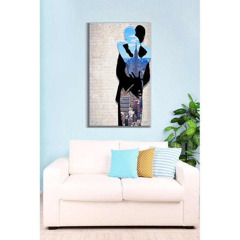 «Nyc Date Night», reproduction d'impression sur toile encadrée, H 30 po x l 18 po x P 1 po, Toile tendue