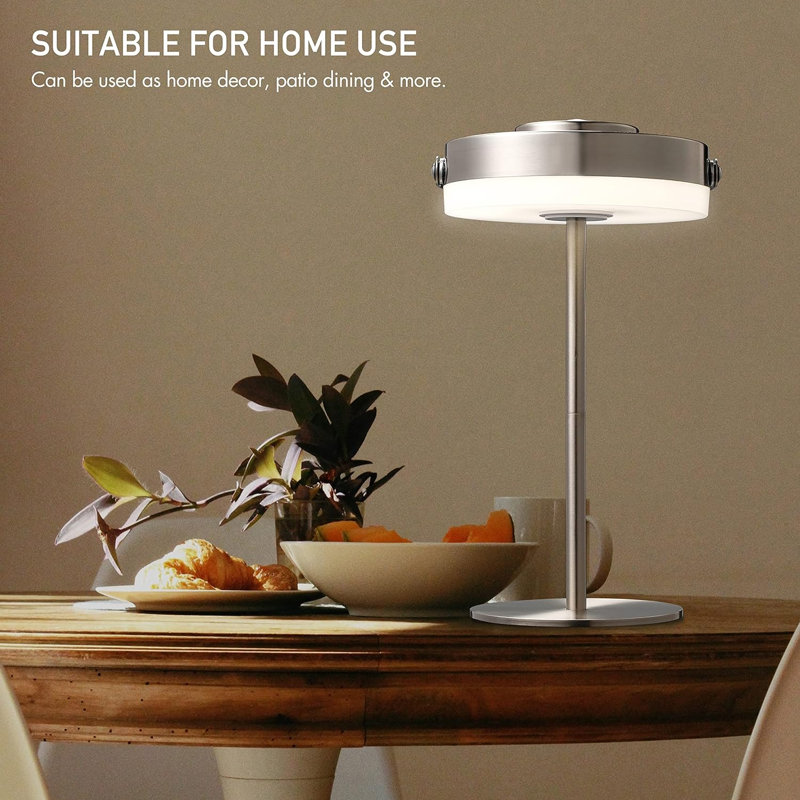Lampe d'appoint en métal Yoseph, Nickel brossé