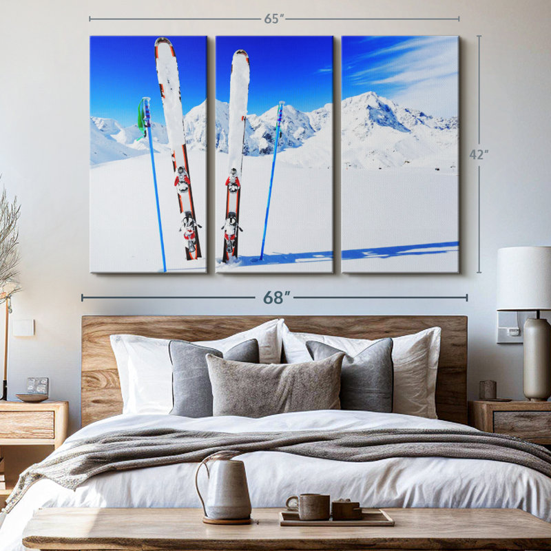 «Équipement de ski», 3 pièces sur toile, H 42 po x l 65 po x P 1,25 po