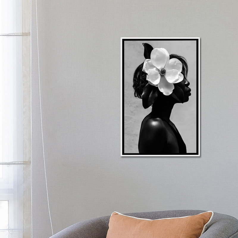 Reproduction d’art Magnolia par Gregory Prescott, Pas de tapis, H 26 po x l 18 po x 1,5 po, Toile blanche encadrée