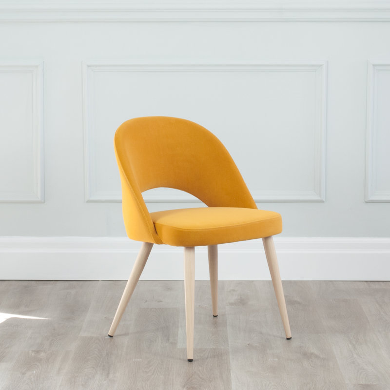 Chaise d'appoint rembourrée en velours Kanthan, Naturel, Gris