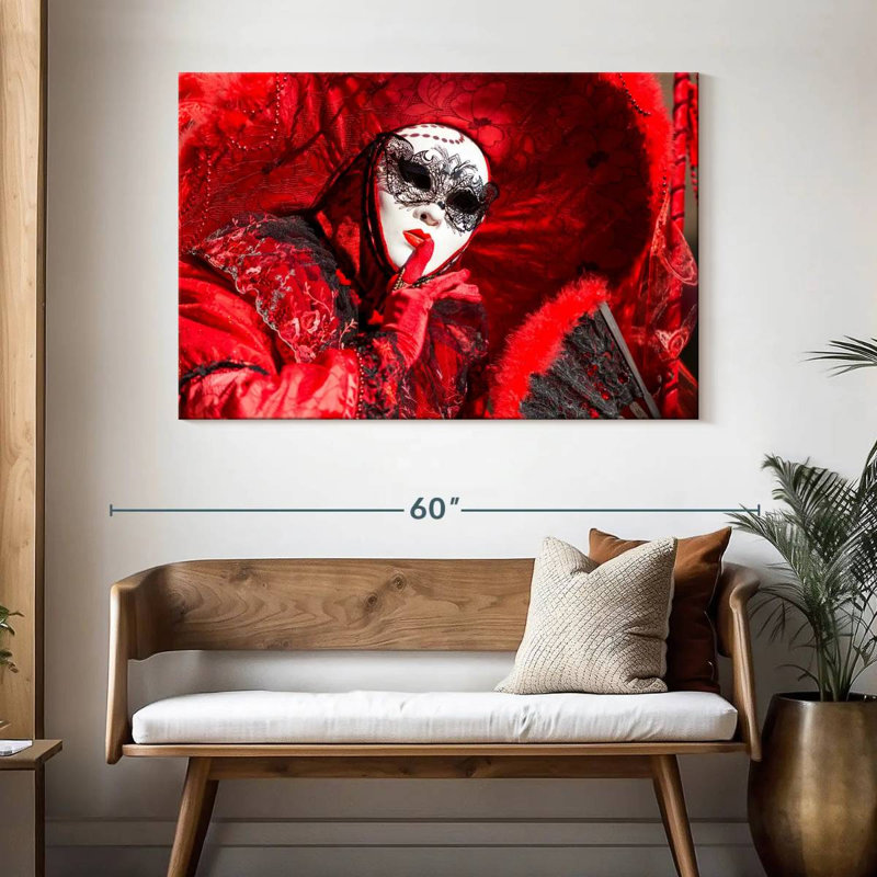 Déguisement de carnaval rouge, H 32 po x l 48 po