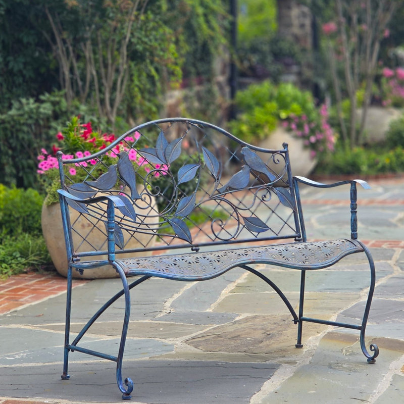 Banc de jardin classique en fer forgé avec dossier orné d'oiseaux perchés, coloris bleu « Peace Valley »