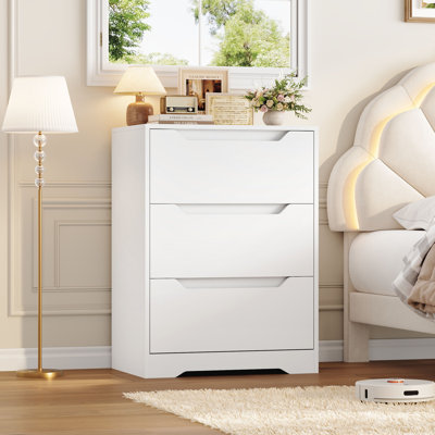 Hartsell 23.6" W 3-Drawer Chest