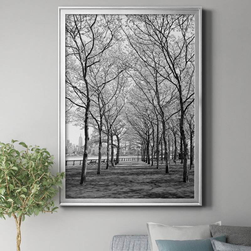 «Pier a Park» par J Paul - reproduction de photo sur toile encadrée, H 30,5 po x l 42,5 po x P 1,5 po, Argent