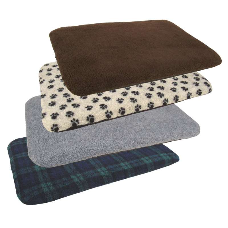 Demello Fleece Pet Bed, Small (82cm W x 64cm D), Silver Grey