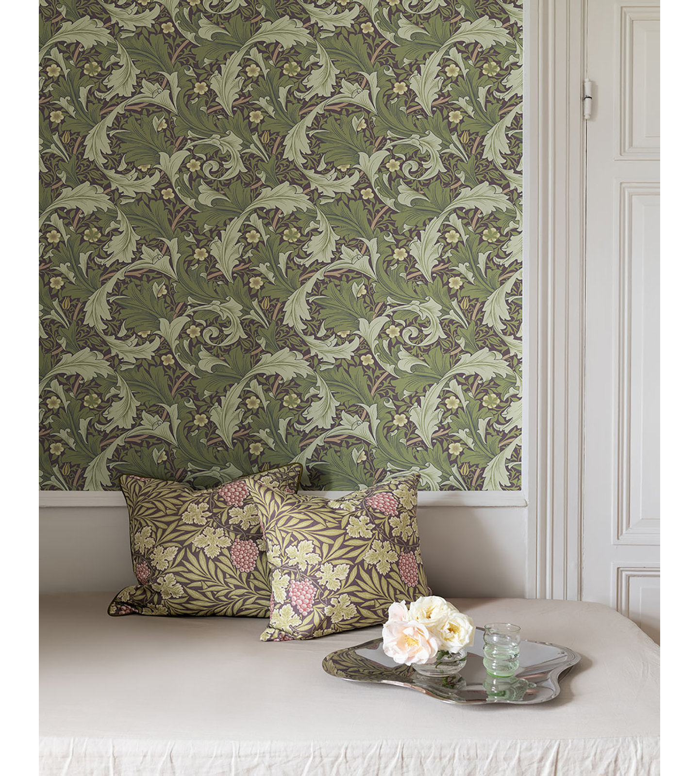 Granville Floral Wallpaper, Plum