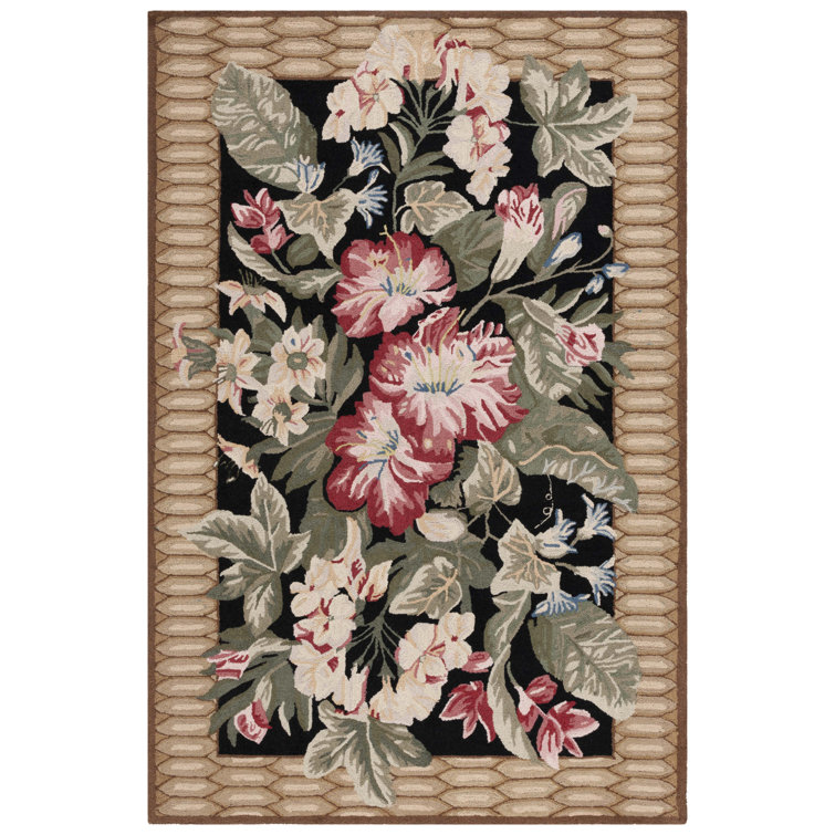 Hogle Hand Hooked Wool Floral Rug