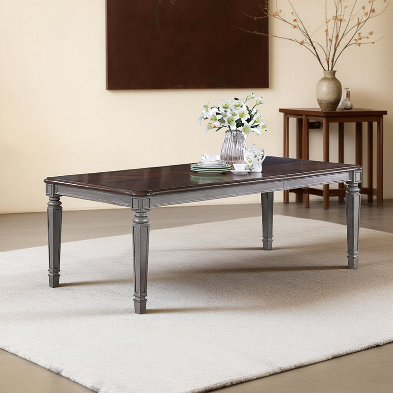 Table de salle à manger extensible élégante avec rallonge de 18 po | S'étend jusqu'à 90 pouces | Pieds fuselés sculptés |