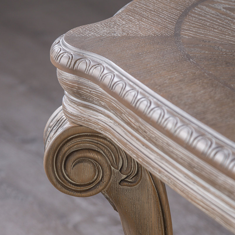 Table de canapé en bois avec tablette inférieure ouverte en chêne vieilli