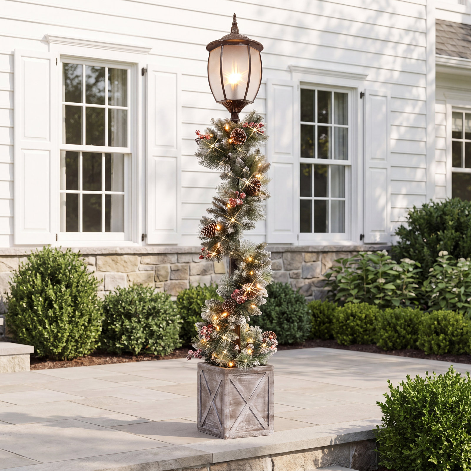 Otelia Frosted Outdoor Lamp Post
