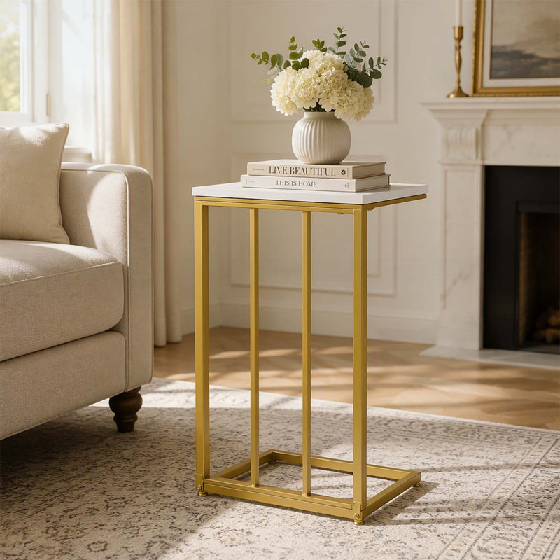 Tables d'appoint chics en forme de C au design moderne et glamour, parfaites pour les salons et les chambres, structure en fer robuste et finition élégante
